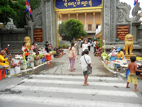 Wat Lanka at Pchum Ben time
